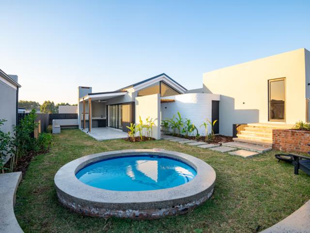 4 Bedroom House To Let in Elaleni Coastal Forest Estate
