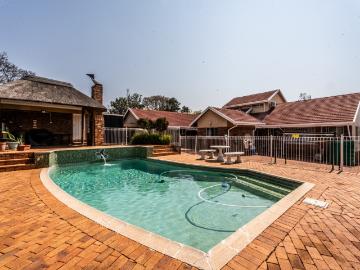 5 Bedroom House To Let in Eldoraigne