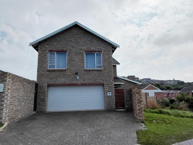 4 Bedroom House To Let in Lovemore Park