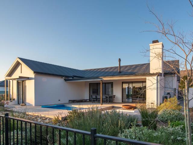 4 Bedroom House To Let in Pearl Valley Golf & Country Estate