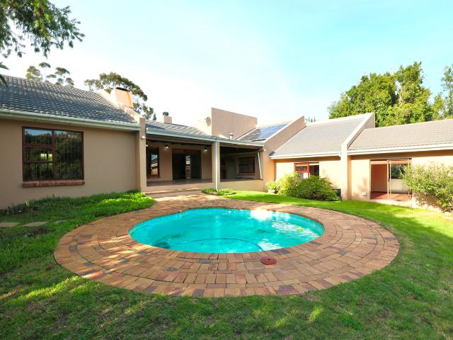 4 Bedroom House To Let in Rome Glen