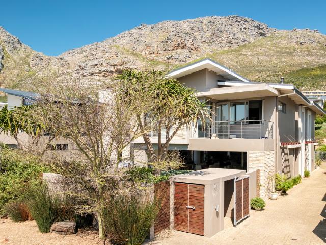 4 Bedroom House To Let in Stonehurst Mountain Estate