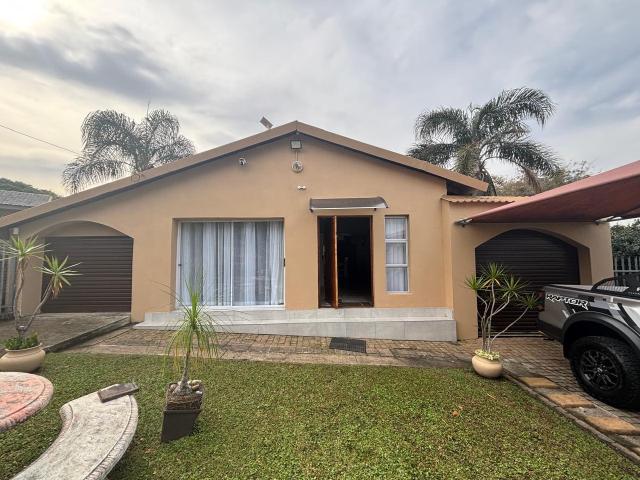 4 Bedroom House To Let in Shelly Beach