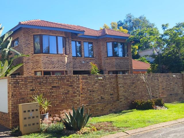 4 Bedroom House To Let in Silver Lakes