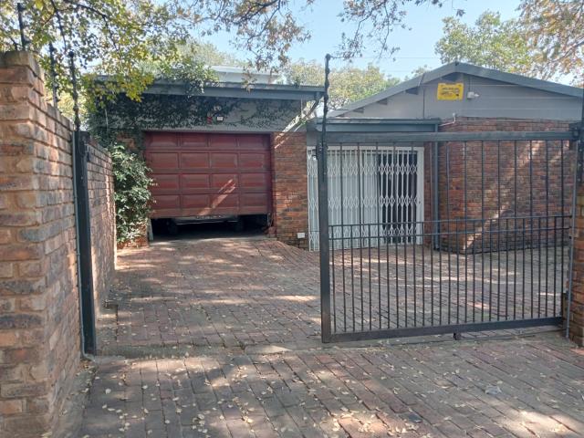 4 Bedroom House To Let in Theresapark