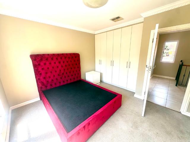 4 Bedroom House To Let in Umhlanga Ridge