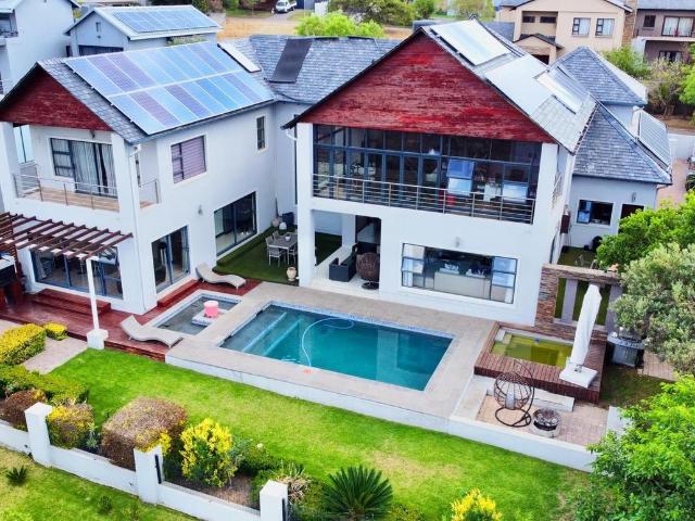 4 Bedroom House To Let in Waterfall Country Estate