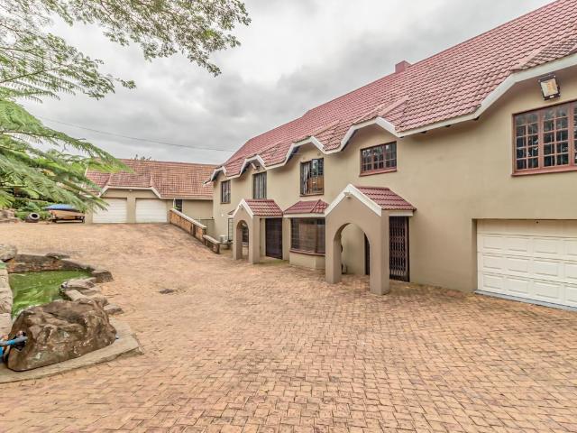 4 Bedroom House To Let in Westville