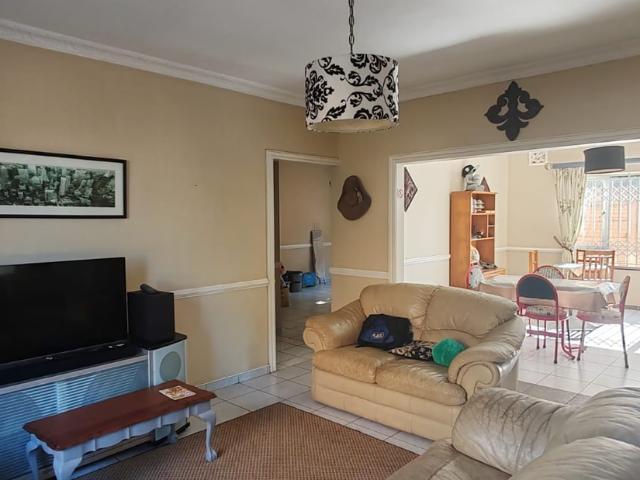 4 Bedroom House To Let in Winklespruit