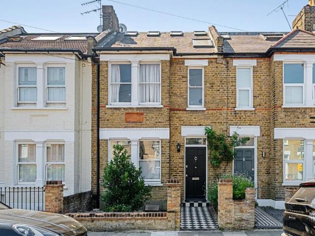 4 bedroom house to rent