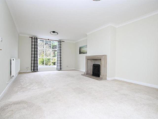 4 bedroom house to rent