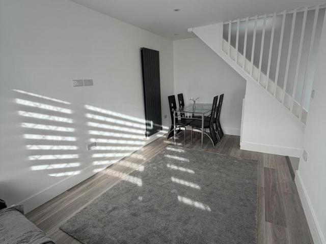 4 bedroom house to rent