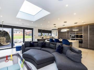 Harrow, Greater London - Equipped kitchen