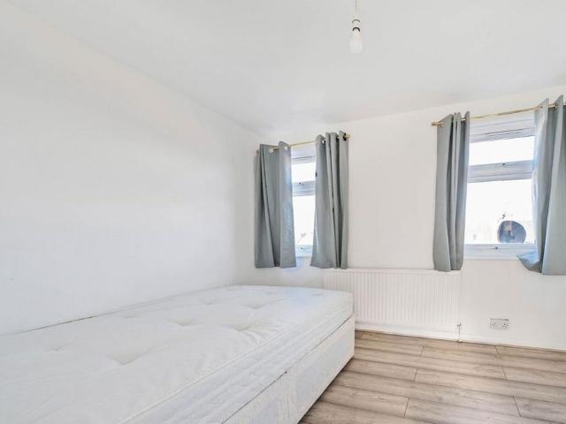 4 bedroom house to rent