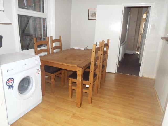 4 bedroom house to rent
