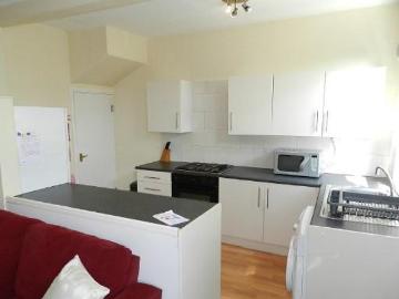 4 bedroom house to rent