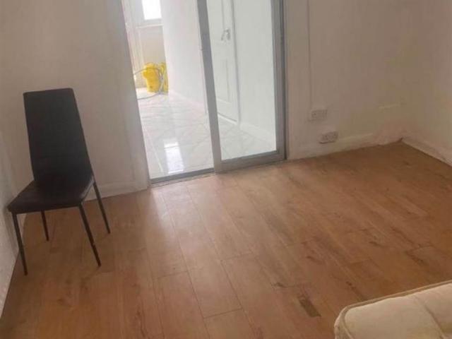 4 bedroom house to rent