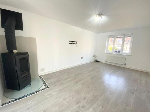 4 bedroom house to rent
