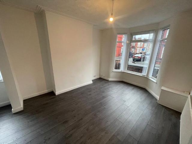 4 bedroom house to rent