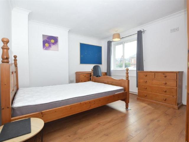 4 bedroom house to rent
