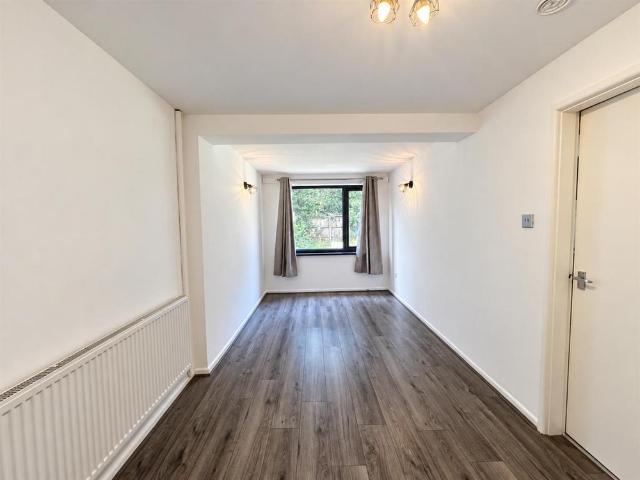 4 bedroom house to rent