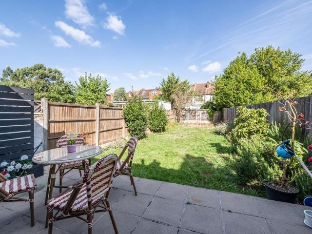 4 bedroom house to rent