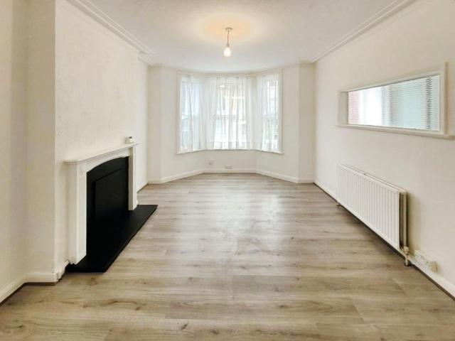 4 bedroom house to rent