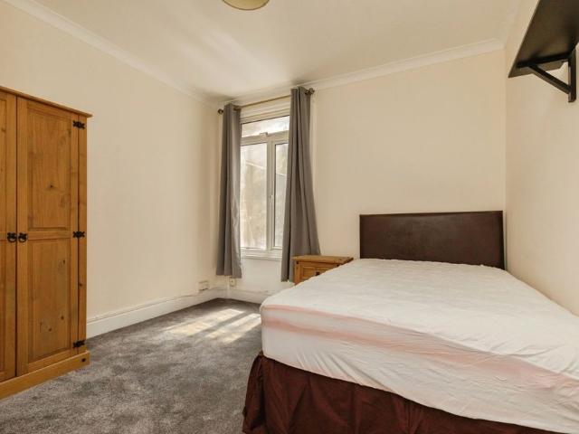 4 bedroom house to rent
