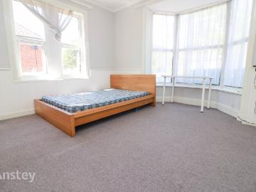 4 bedroom house to rent