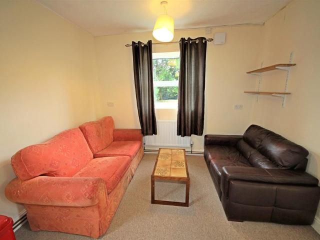 4 bedroom house to rent