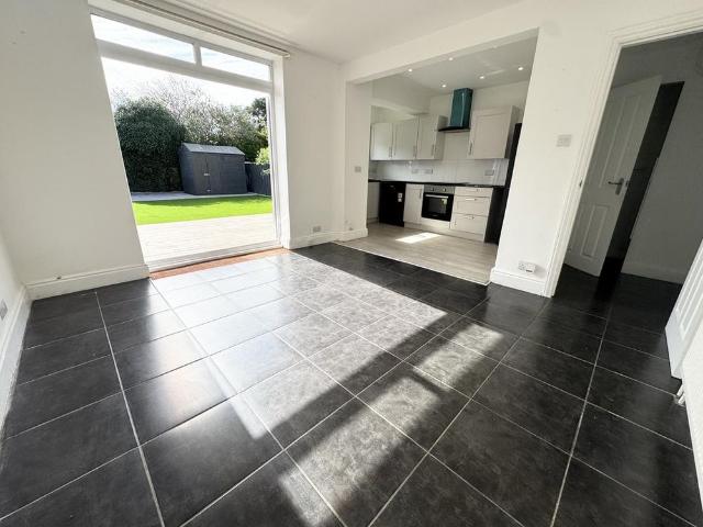 4 bedroom house to rent