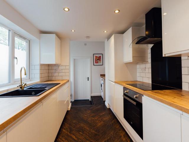 4 bedroom house to rent