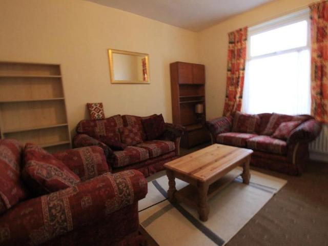 4 bedroom house to rent