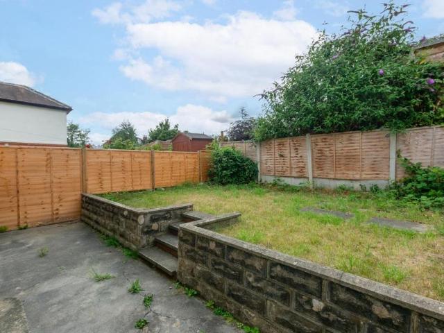 4 bedroom house to rent