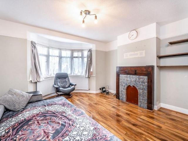 4 bedroom house to rent