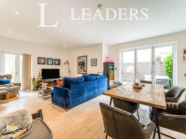 4 bedroom house to rent