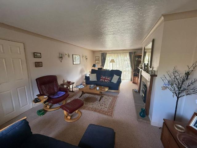 4 bedroom house to rent