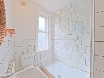 4 bedroom house to rent