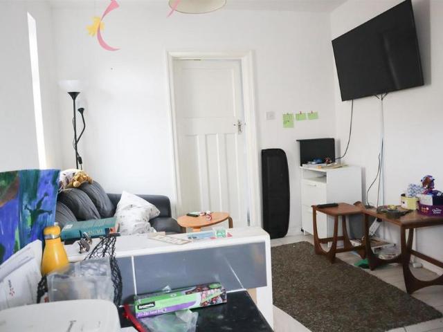 4 bedroom house to rent