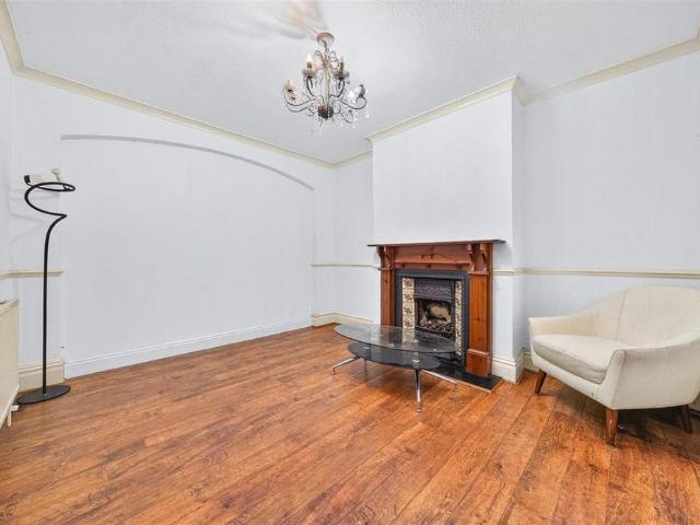 4 bedroom house to rent