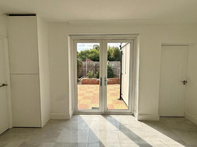 4 bedroom house to rent