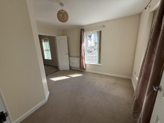 4 bedroom house to rent