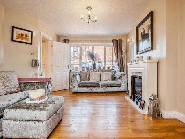 4 bedroom house to rent