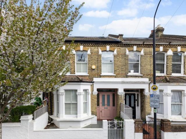 4 bedroom house to rent