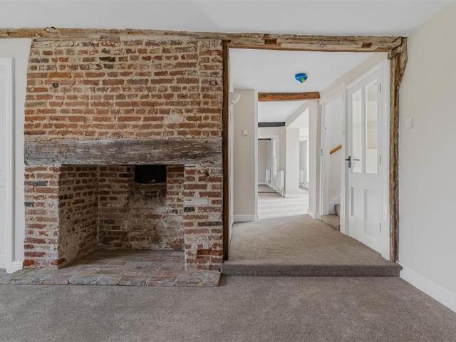 4 bedroom house to rent