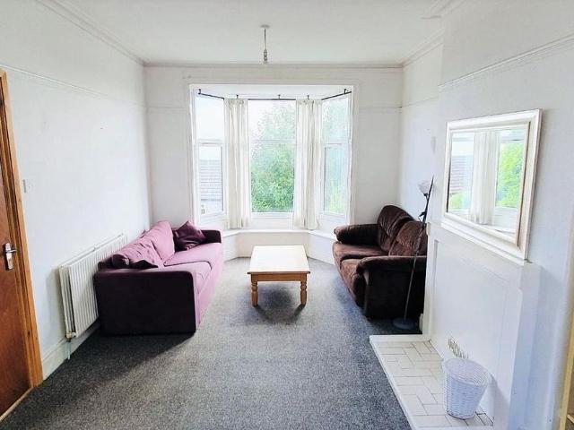 4 bedroom house to rent