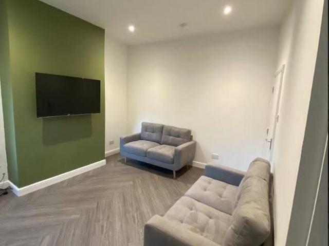 4 bedroom house to rent