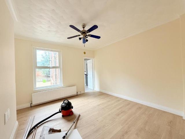 4 bedroom house to rent