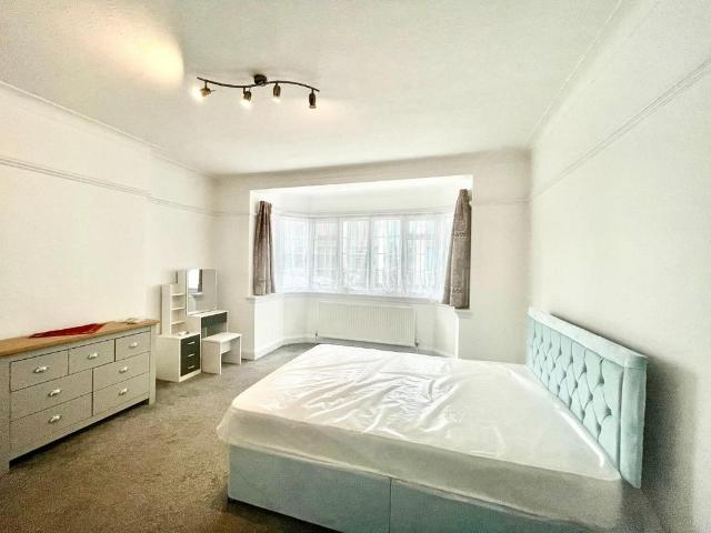 4 bedroom house to rent