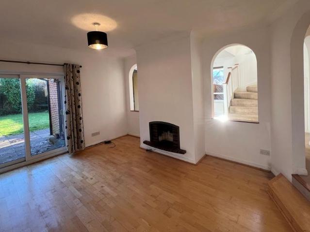 4 bedroom house to rent